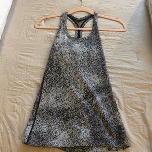Lululemon tank top
